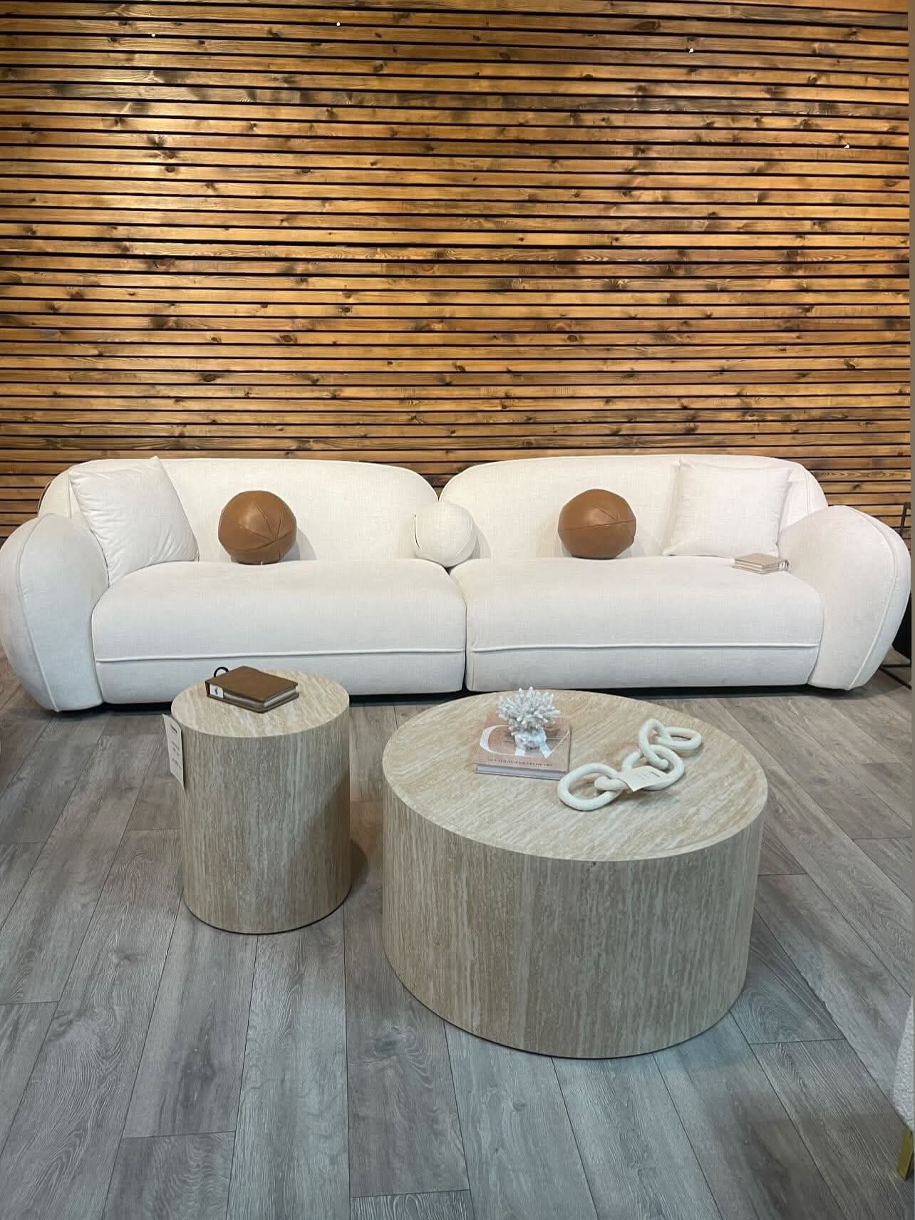 Salon seats with a lounge table 